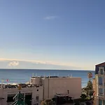 Апартаменти Lumineux Vue Et Jardin Exceptionnel 3 Etoiles *