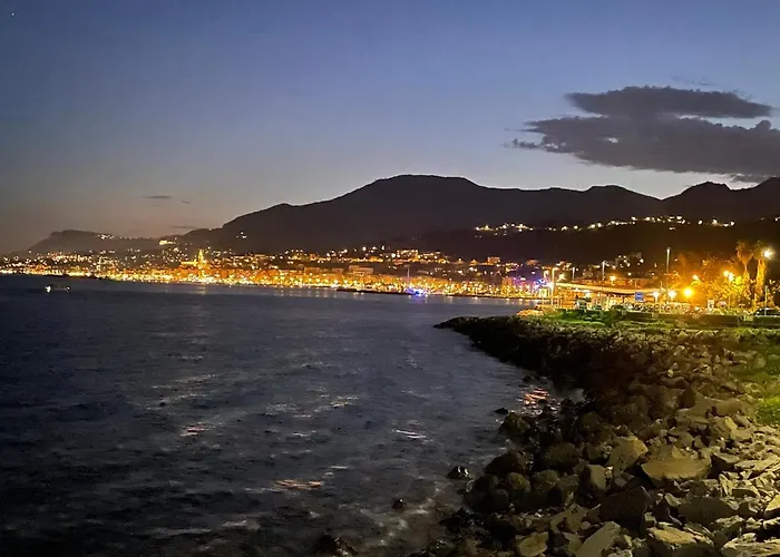 Lumineux Vue Et Jardin Exceptionnel 3 Etoiles *