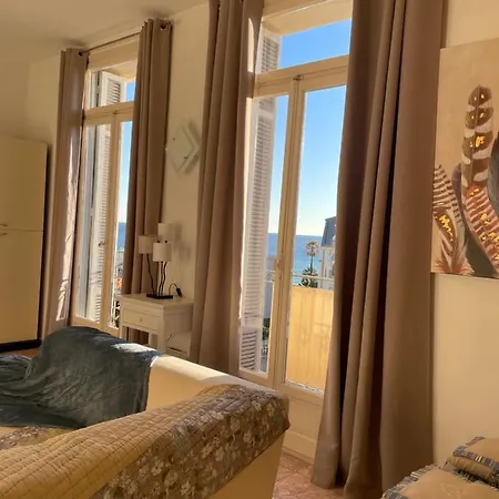 Lumineux Vue Et Jardin Exceptionnel