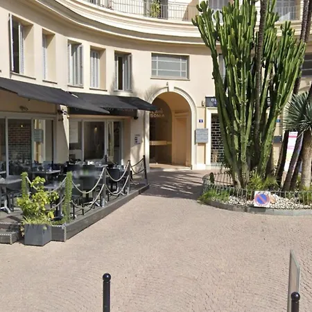 Apartment Superbe Classe Vue Et Jardin, Emplacement Exceptionnel, Climatise Menton