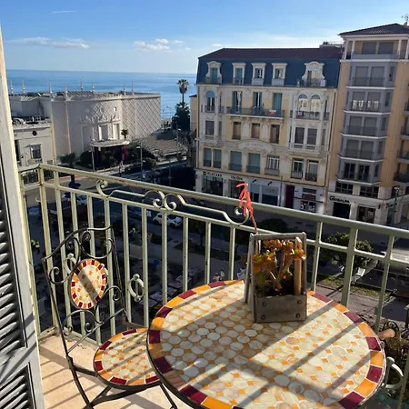 Apartment Superbe Classe Vue Et Jardin, Emplacement Exceptionnel, Climatise *