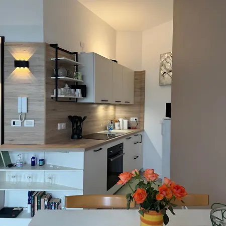 Superbe Classe Vue Et Jardin, Emplacement Exceptionnel, Climatise Apartment *