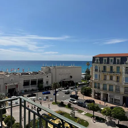 Apartment Superbe Classe Vue Et Jardin, Emplacement Exceptionnel, Climatise *