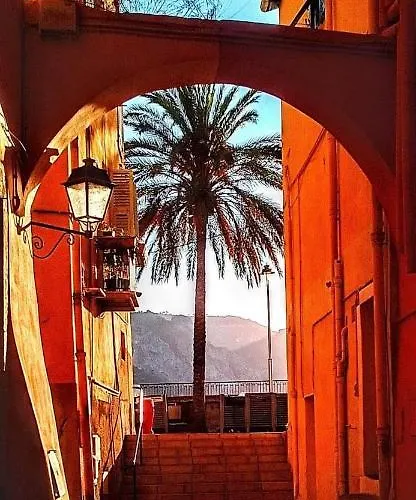 Lumineux Vue Et Jardin Exceptionnel 3 étoiles Appartamento