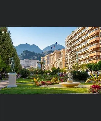 Lumineux Vue Et Jardin Exceptionnel 3 étoiles