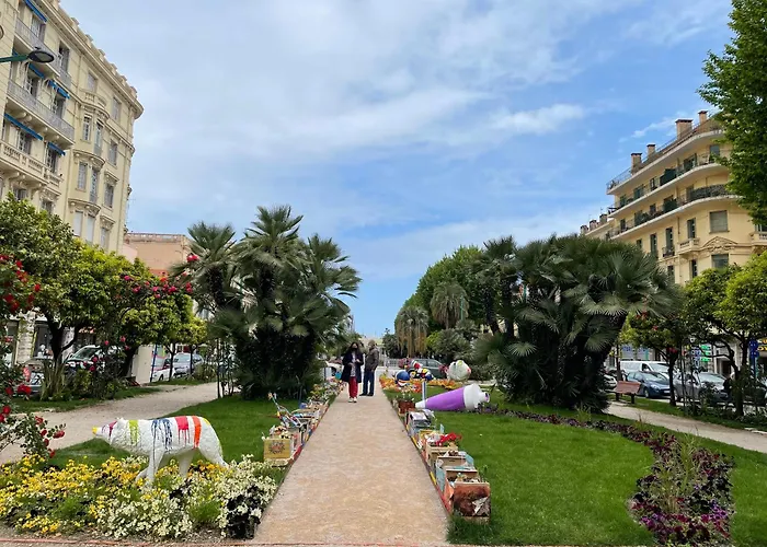 Lumineux Vue Et Jardin Exceptionnel 3 Etoiles Menton