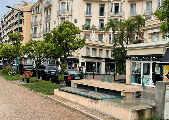 Lumineux Vue Et Jardin Exceptionnel 3 étoiles