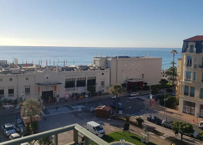 Lumineux Vue Et Jardin Exceptionnel 3 étoiles